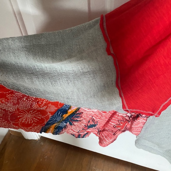 We the free top - Picture 3 of 3